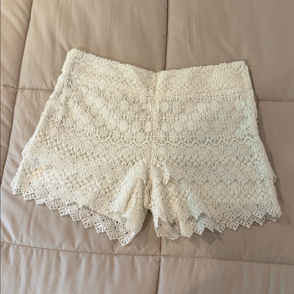 LOFT Riviera Cream Shorts